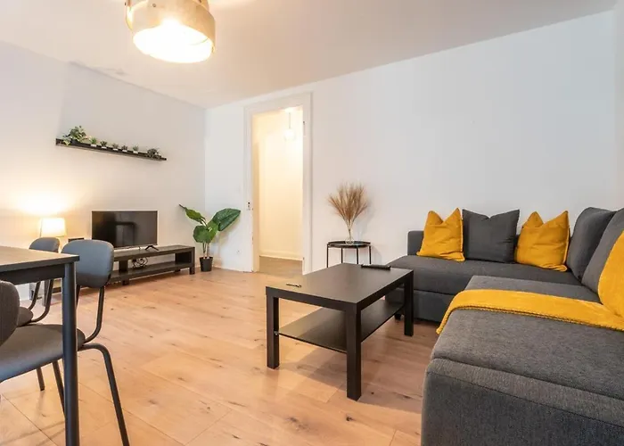 Merles 15 1er Etage Centre Stationnement